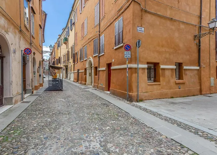 Guesthost - Mignon Lilac House Apartament